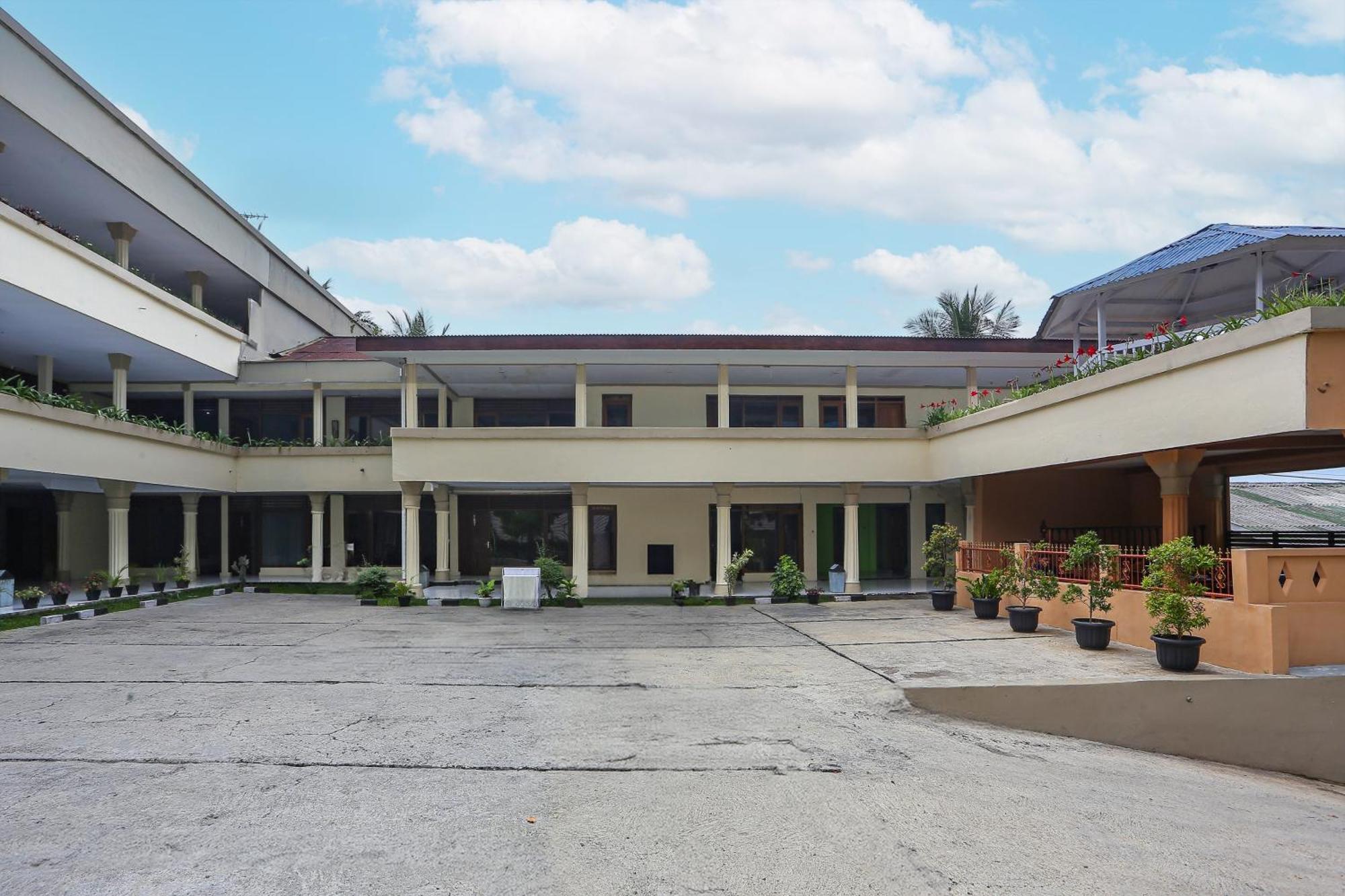 Hotel Gondangdia Puncak RedPartner Bogor Eksteriør billede